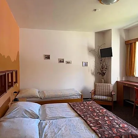 - Retro Privlaka